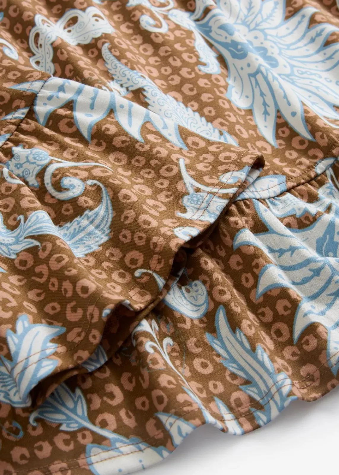 bonprix Shirts & Tops^Shirtbluse aus softem Modal-Mix gewürzbraun bedruckt