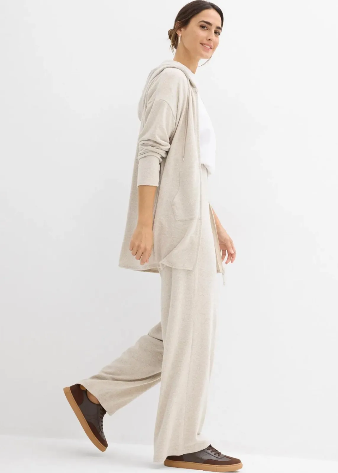 bonprix Bekleidung·Umstandsmode|Strickmode^Shirtjacke in Strickoptik aus Viskose-Mix hellsand meliert