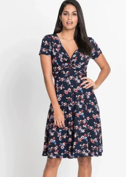 bonprix Nachhaltigere Materialien|Kleider^Shirtkleid dunkelblau geblümt