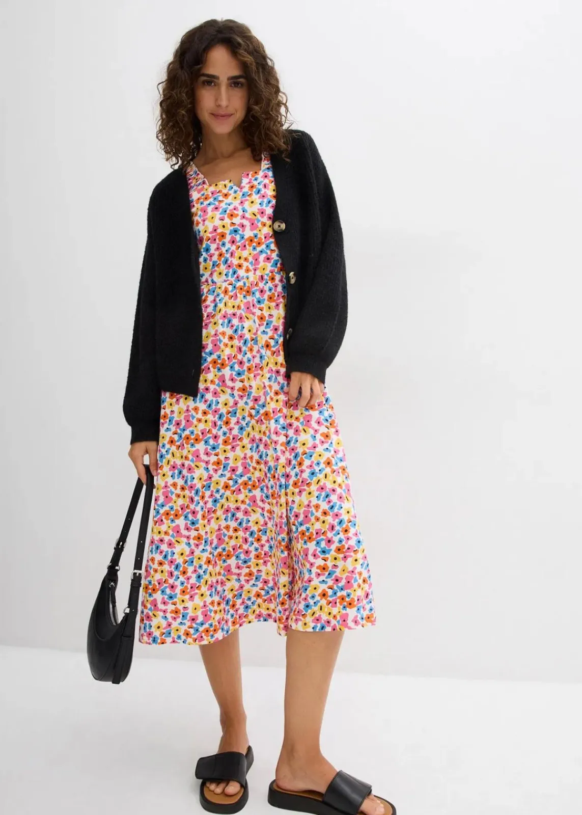 bonprix Kleider|Bekleidung·Pullover & Strickjacken^Shirtkleid aus Baumwoll-Viskose-Mix wollweiß/brilliantblau/gelb/pink/warmorange/schwarz bedruckt
