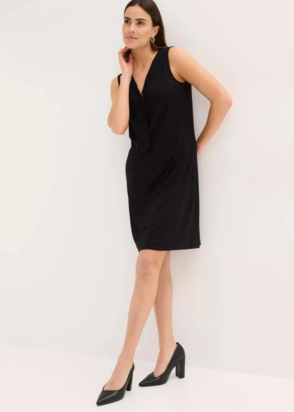 bonprix Kleider|Bekleidung·Pullover & Strickjacken^Shirtkleid mit Schluppe schwarz