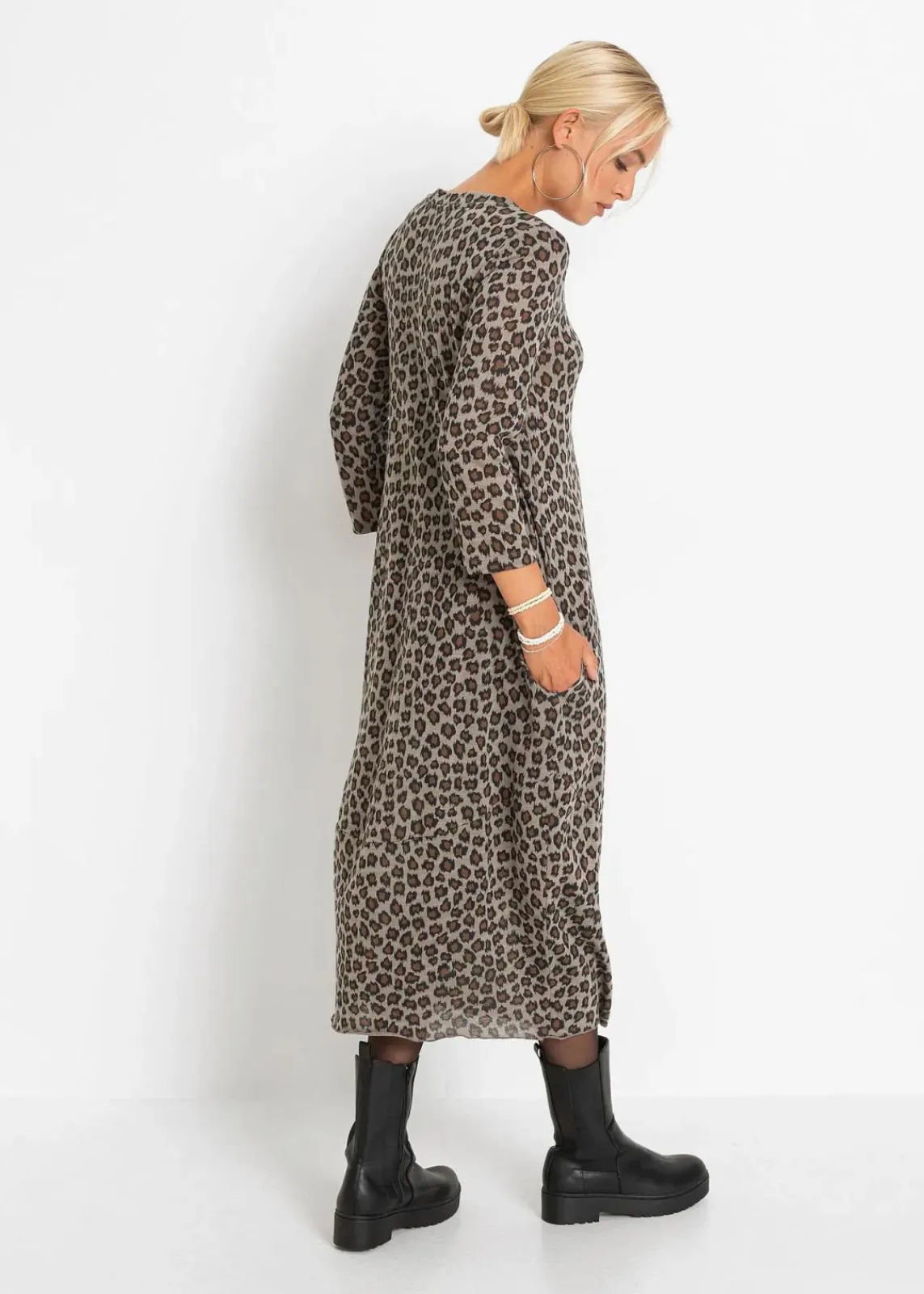 bonprix Bekleidung·Pullover & Strickjacken|Kleider^Shirt-Midikleid leopard braun