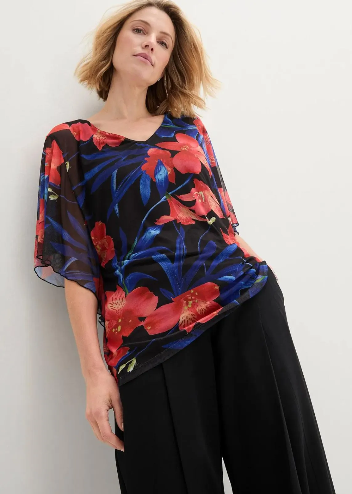 bonprix Shirts & Tops^Shirt-Tunika aus Mesh bunt geblümt