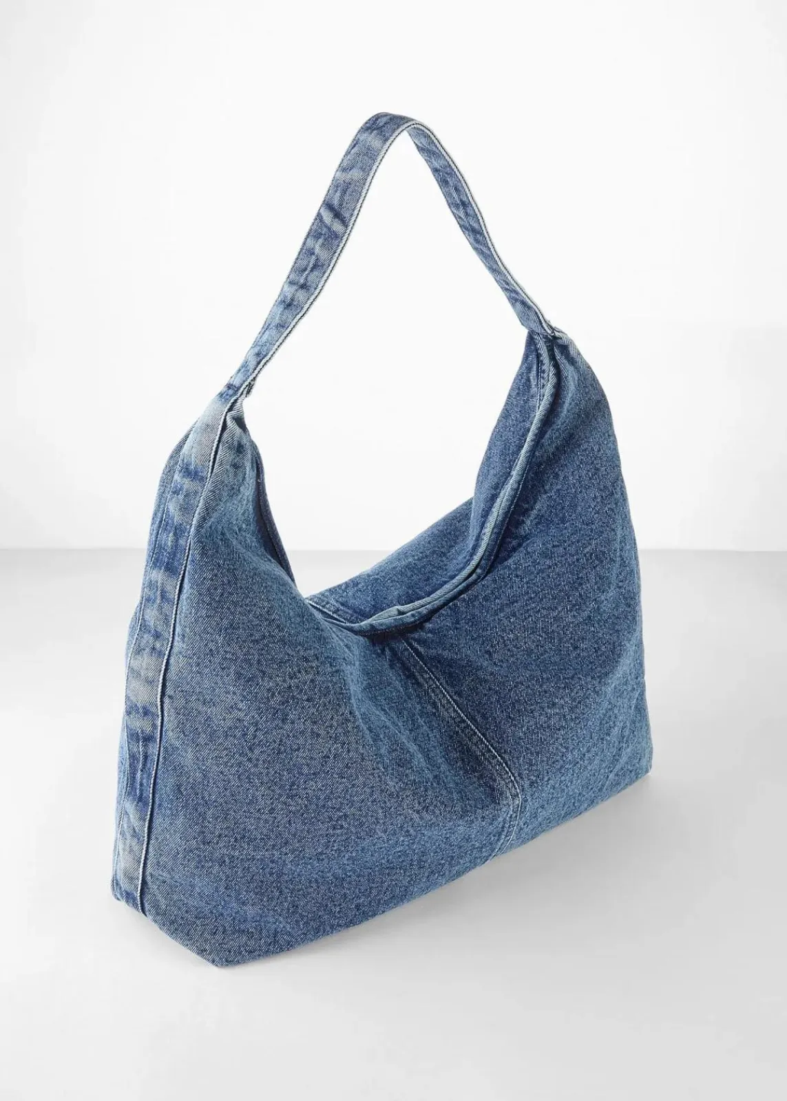 bonprix Taschen^Shopper aus Denim hellblau denim