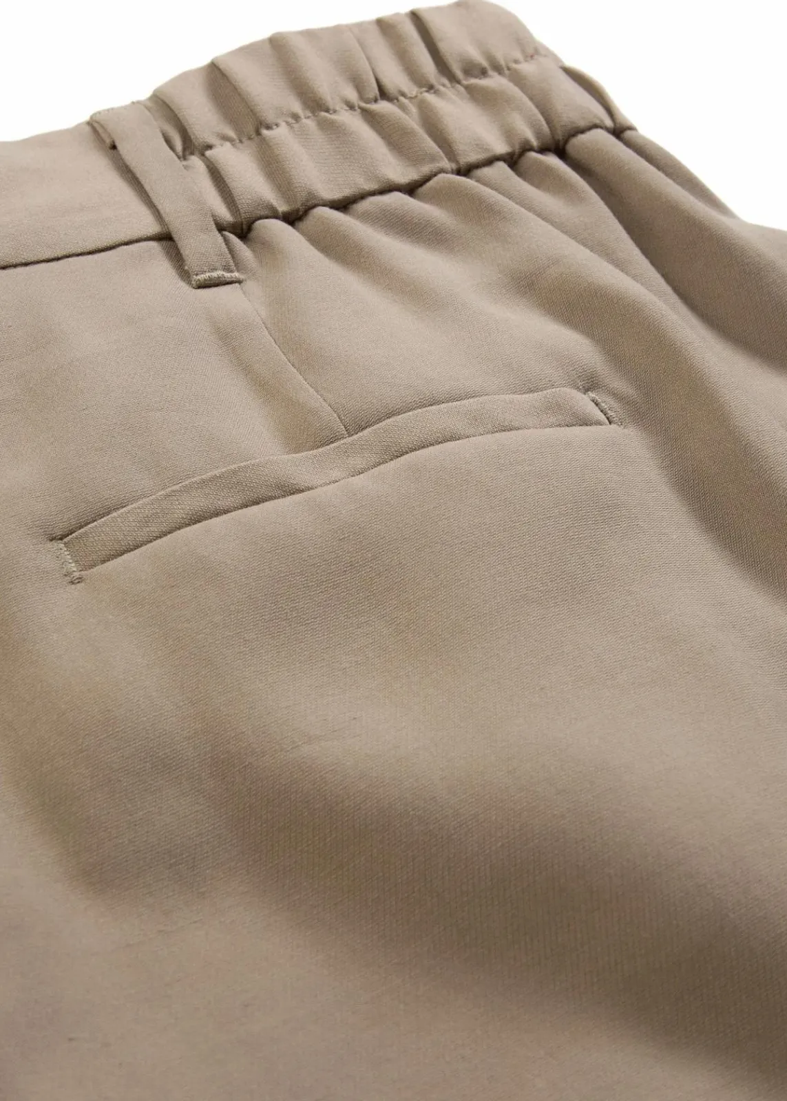 bonprix Bekleidung·Outdoorbekleidung|Bekleidung·Kleider^Shorts aus feiner Viskose helloliv