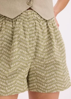 bonprix Shorts|Hosen^Shorts mit Lochstickerei oliv/beige