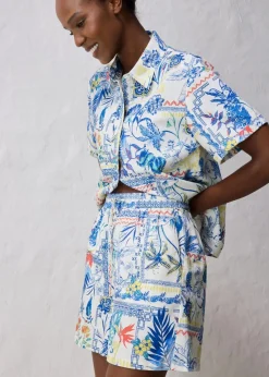bonprix Bekleidung·Outdoorbekleidung|Bekleidung·Kleider^Shorts mit Seidenanteil arktikblau bedruckt