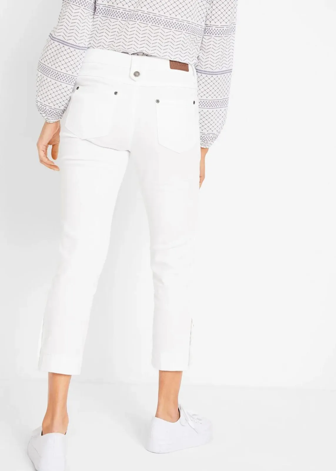 bonprix Bekleidung·Shirts & Tops|Jeans^Slim Fit Jeans Mid Waist, cropped weiss twill
