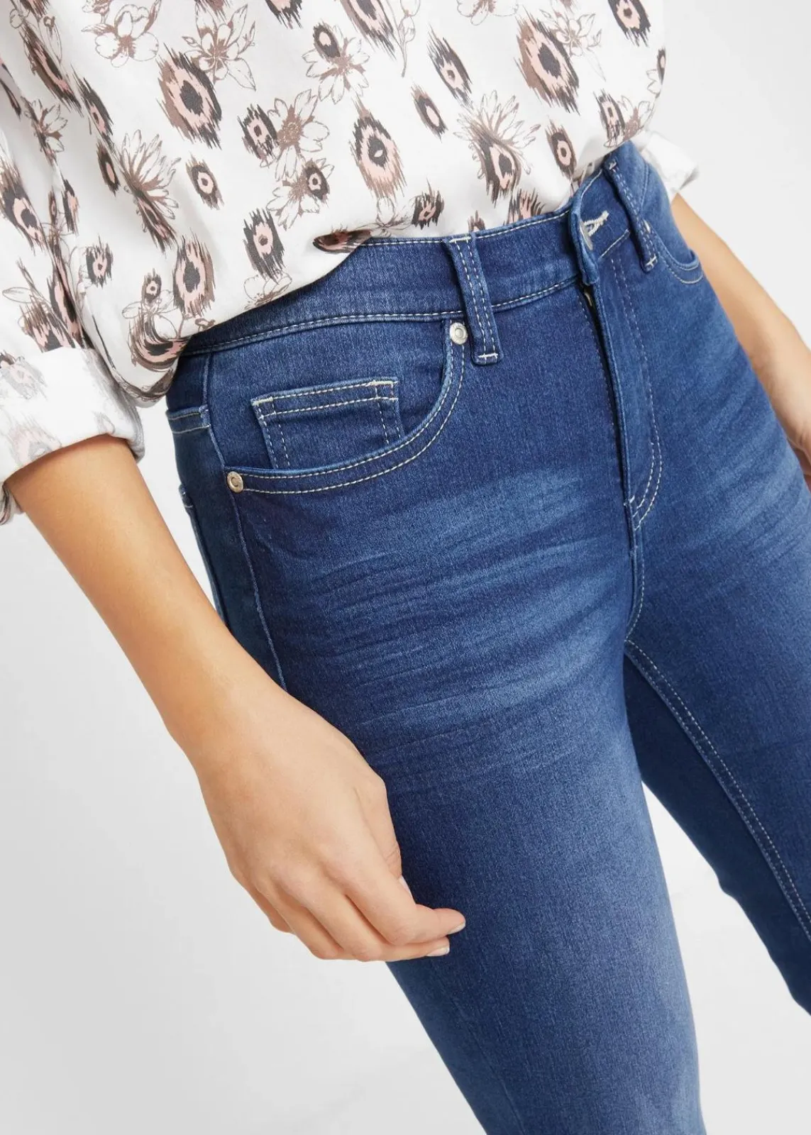 bonprix Kurzgrößen|Bekleidung·Shirts & Tops^Slim Jeans Mid Waist, Stretch blau used