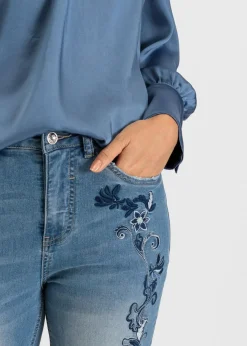 bonprix Bekleidung·Shirts & Tops|Jeans^Slim-Fit-Jeans, Mid Waist, cropped hellblau denim geblümt