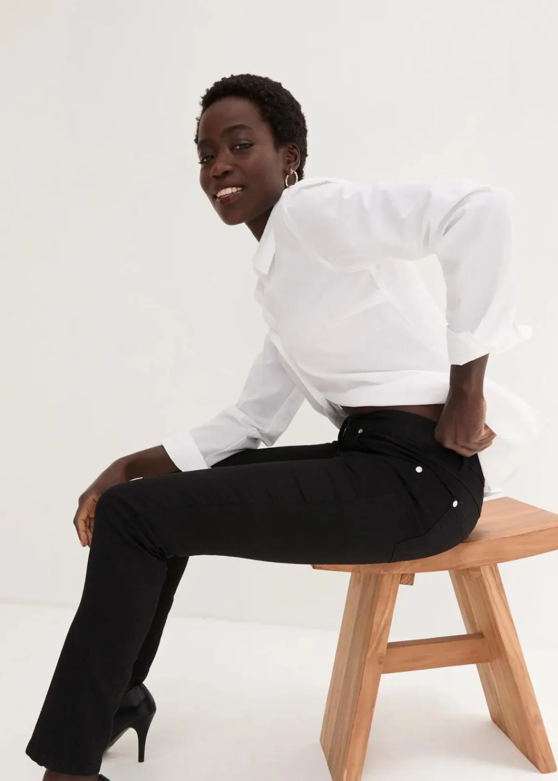 bonprix Kurzgrößen|Bekleidung·Shirts & Tops^Slim-Fit-Jeans Mid Waist, Super Stretch black stone