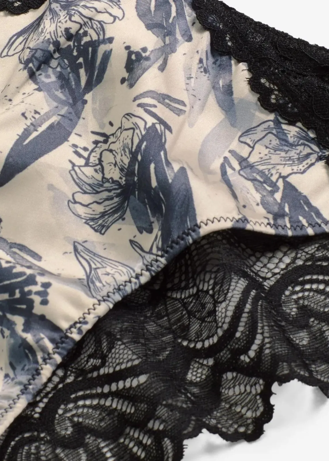 bonprix Wäsche·Dessous|Wäsche·Höschen^Slip aus bedrucktem Satin stahlgrau bedruckt