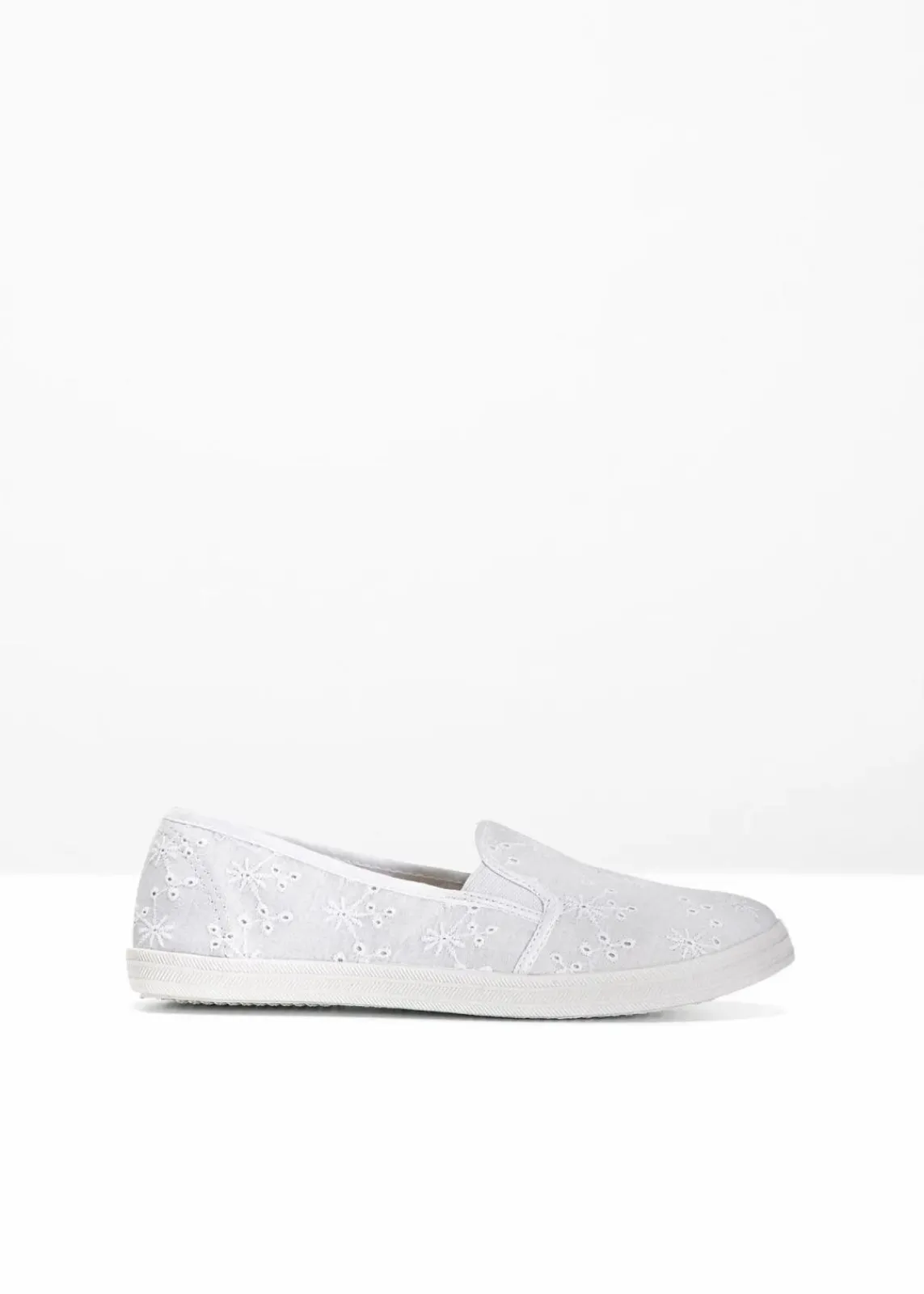 bonprix Slipper & Halbschuhe|Sommerschuhe^Slipper mit Lockstickerei weiß