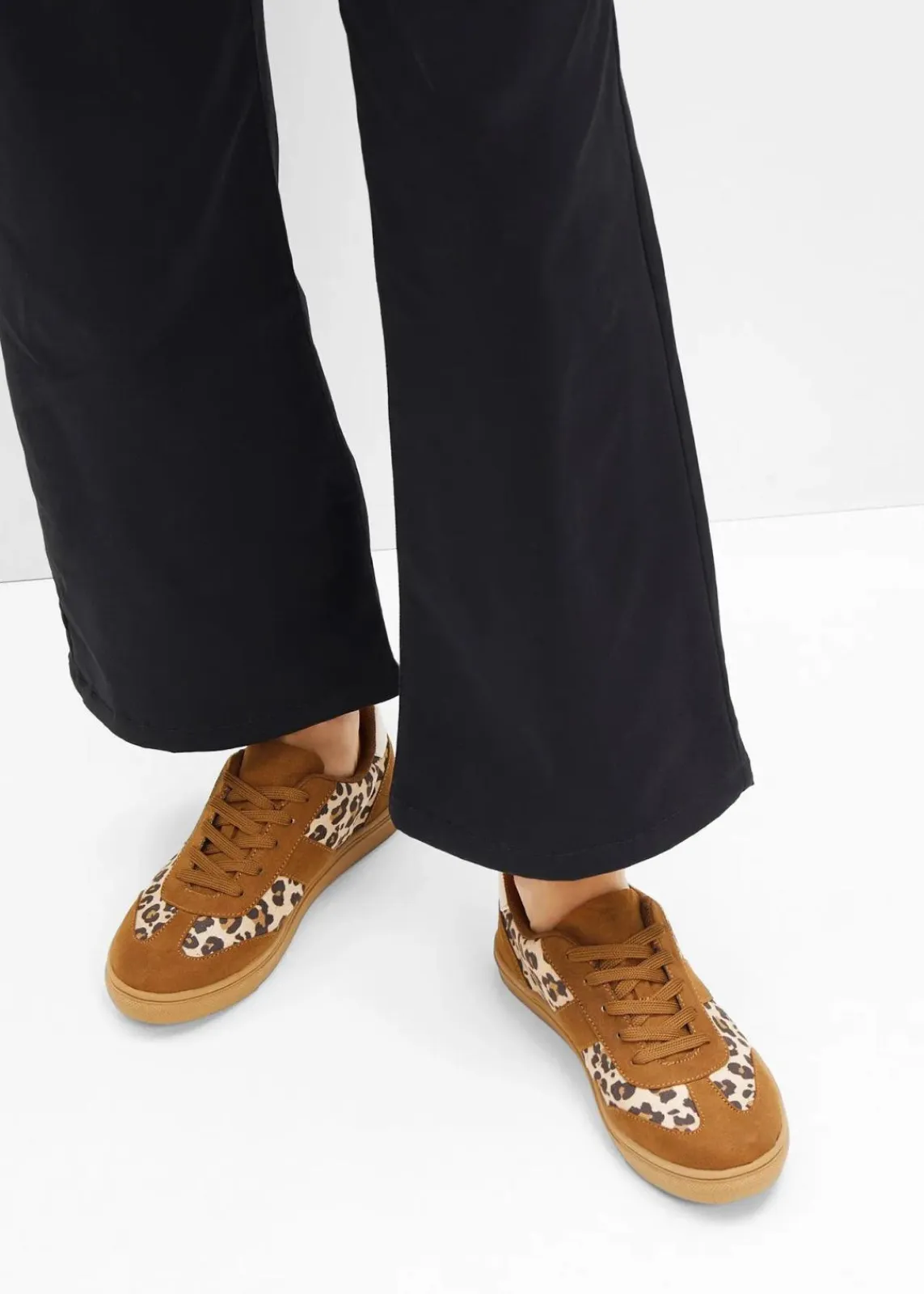 bonprix Sneaker^Sneaker braun leo bedruckt