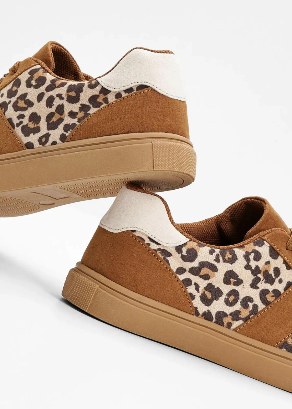 bonprix Sneaker^Sneaker braun leo bedruckt