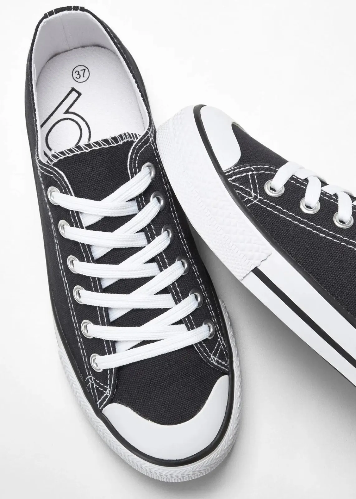 bonprix Sneaker^Sneaker aus Baumwoll-Canvas schwarz