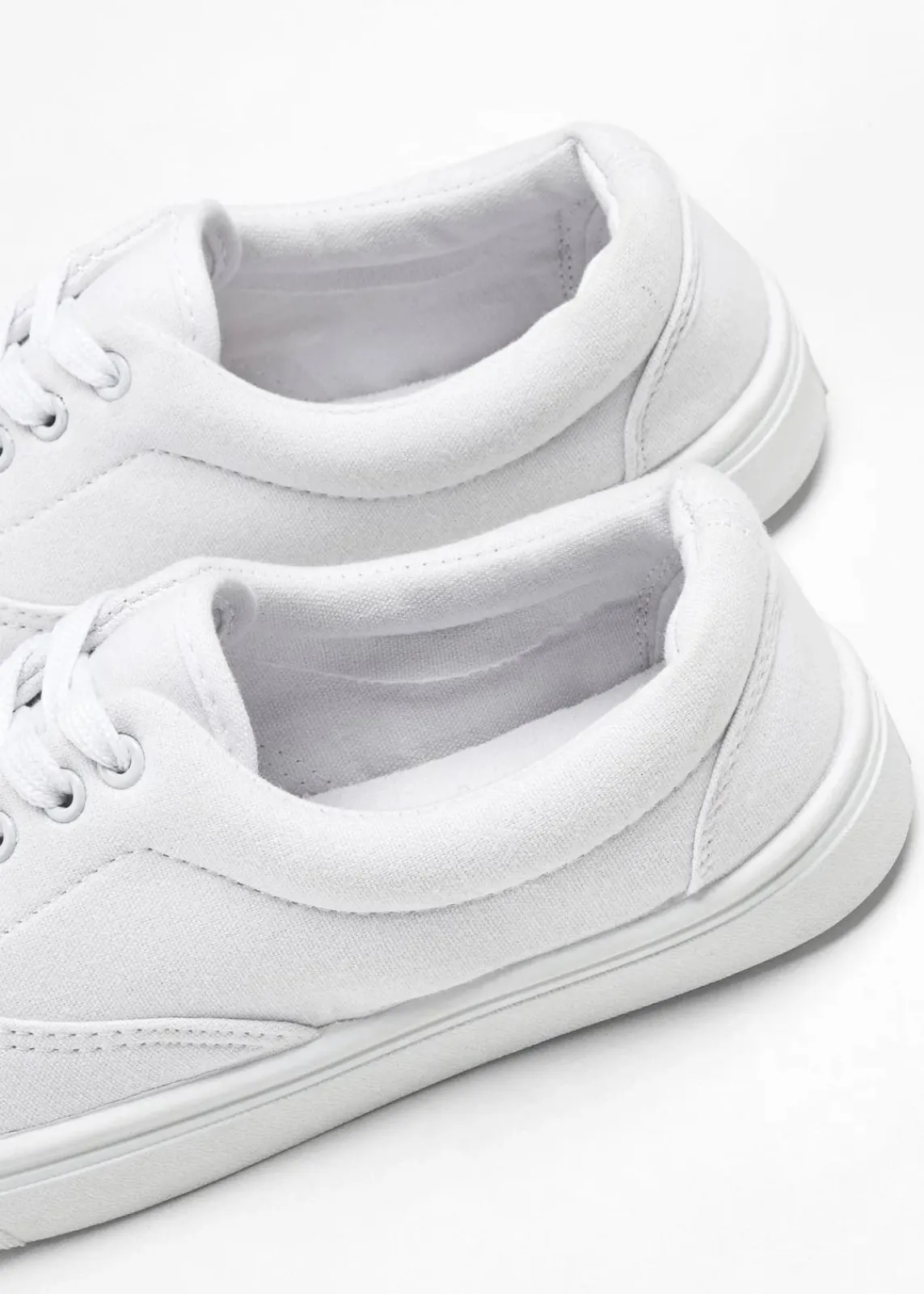 bonprix Schuhe & Accessoires In Spezialgrößen·Schuhe In Übergröße|Sneaker^Sneaker aus Baumwoll-Canvas weiß