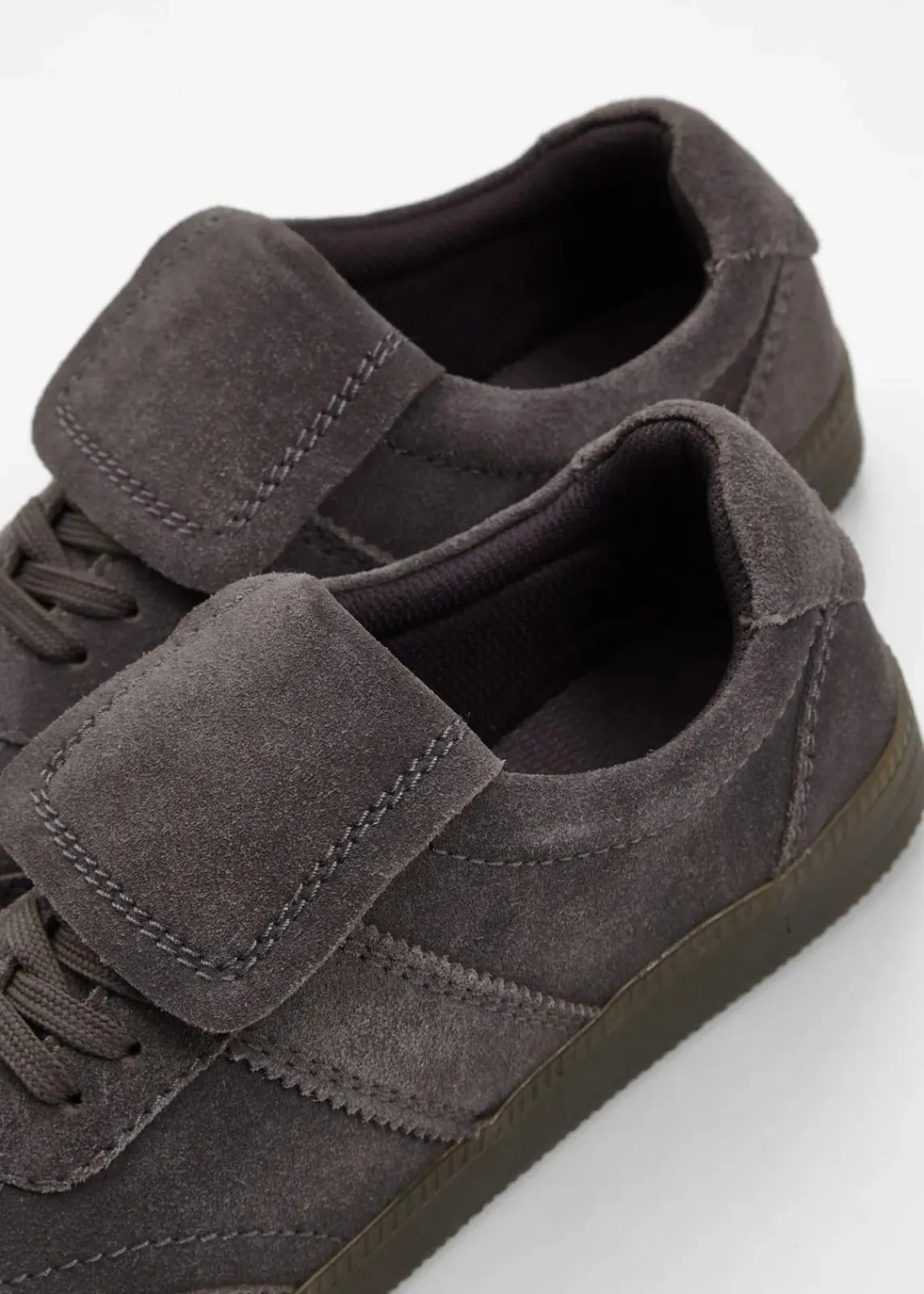 bonprix Sneaker^Sneaker aus Leder schiefergrau