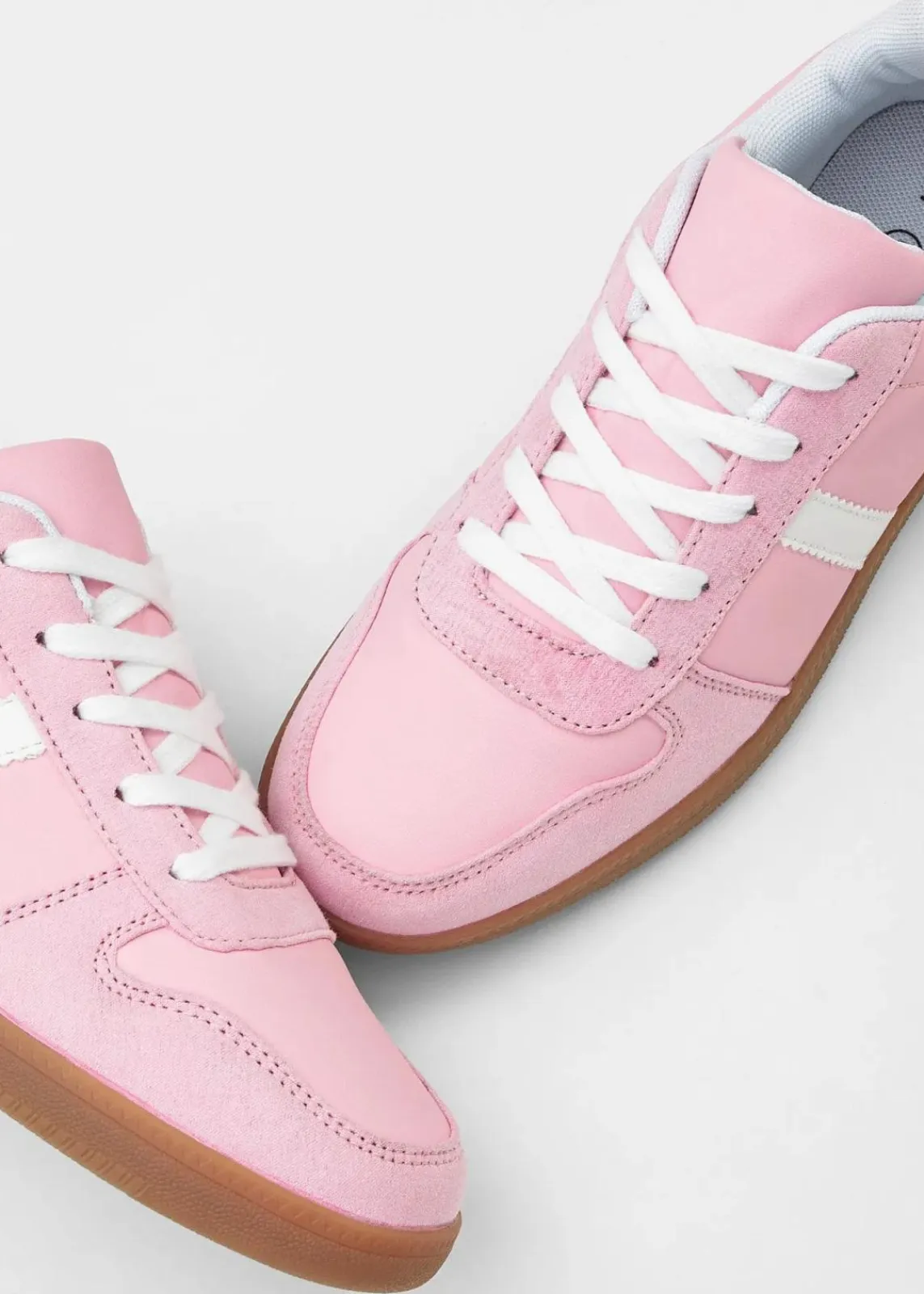 bonprix Sneaker^Sneaker im Retrolook softrosa