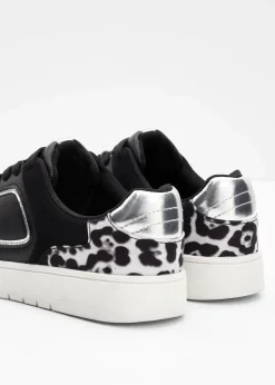 bonprix Sneaker^Sneaker mit Animal-Details schwarz leo/silber metallic