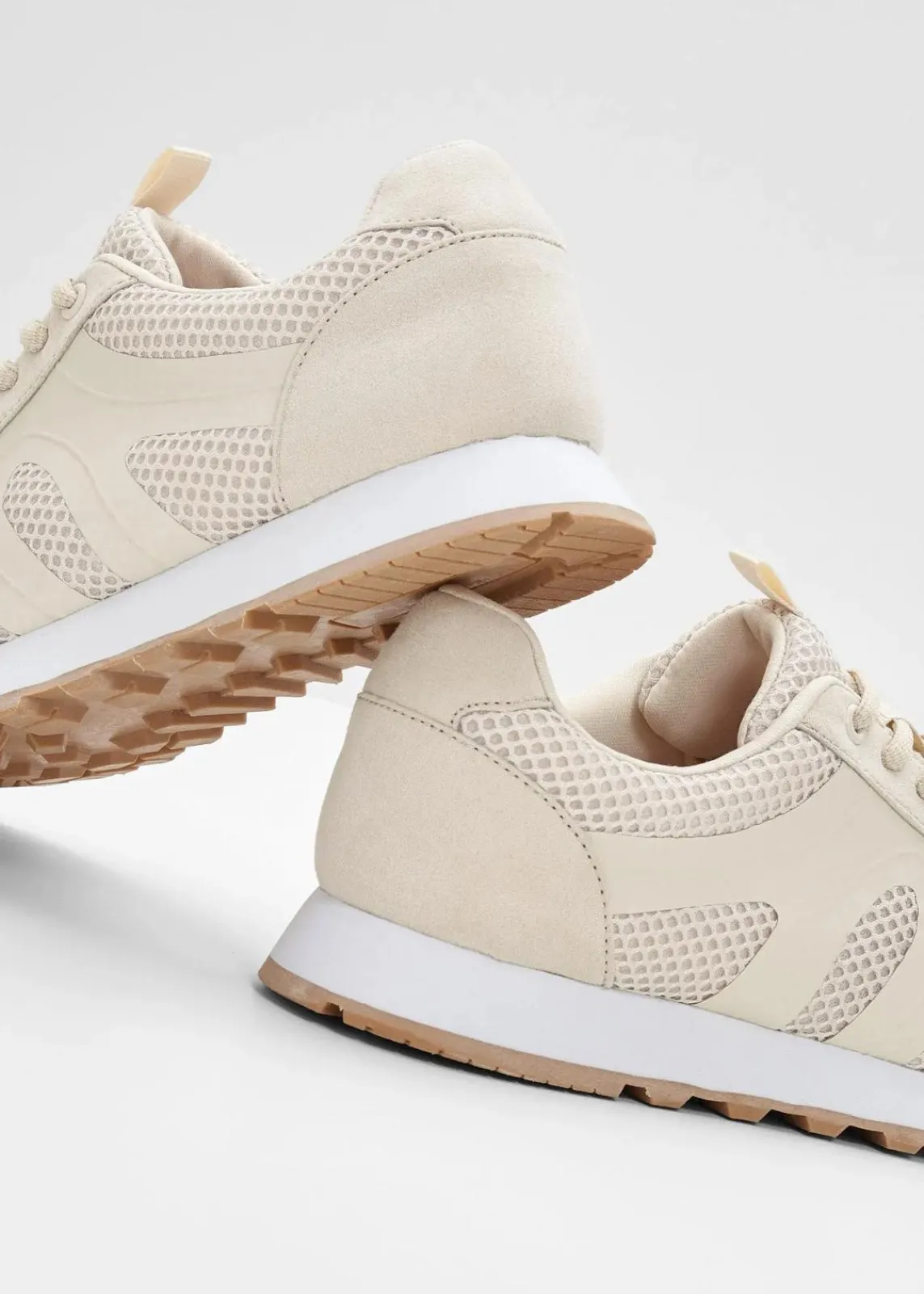 bonprix Sneaker^Sneaker mit Mesh-Einsatz natur