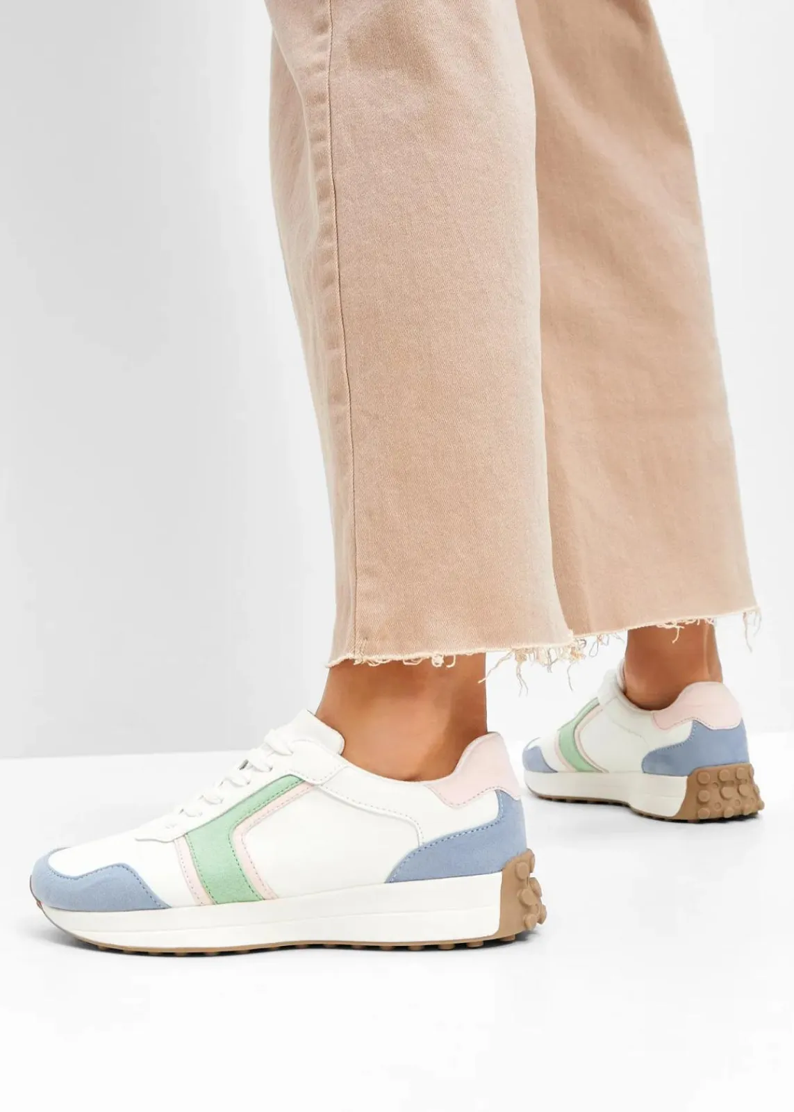 bonprix Sneaker^Sneaker mit Profilsohle weiß/rosa/grün/blau