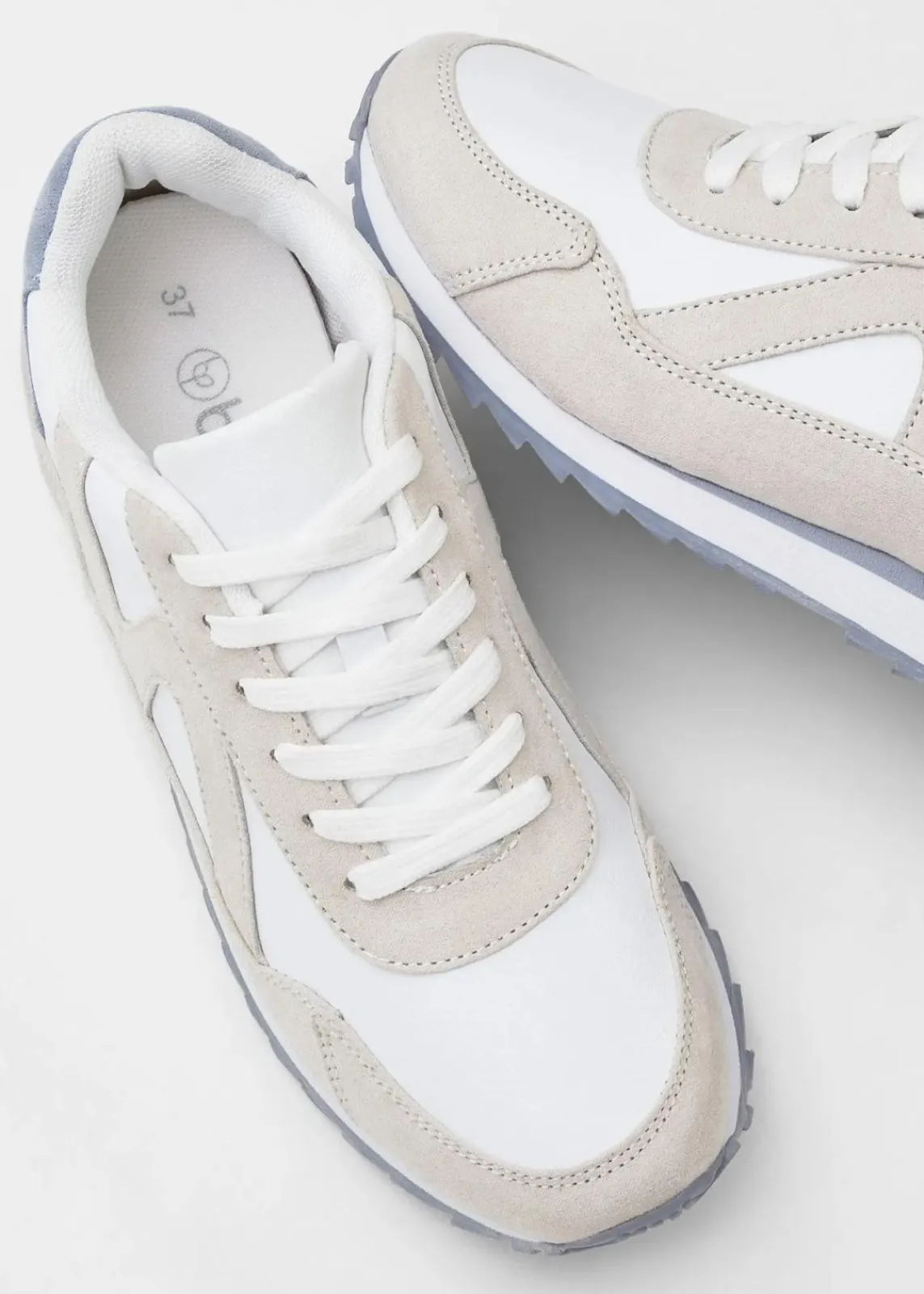 bonprix Sneaker^Sneaker mit Profilsohle weiß/beige/hellblau