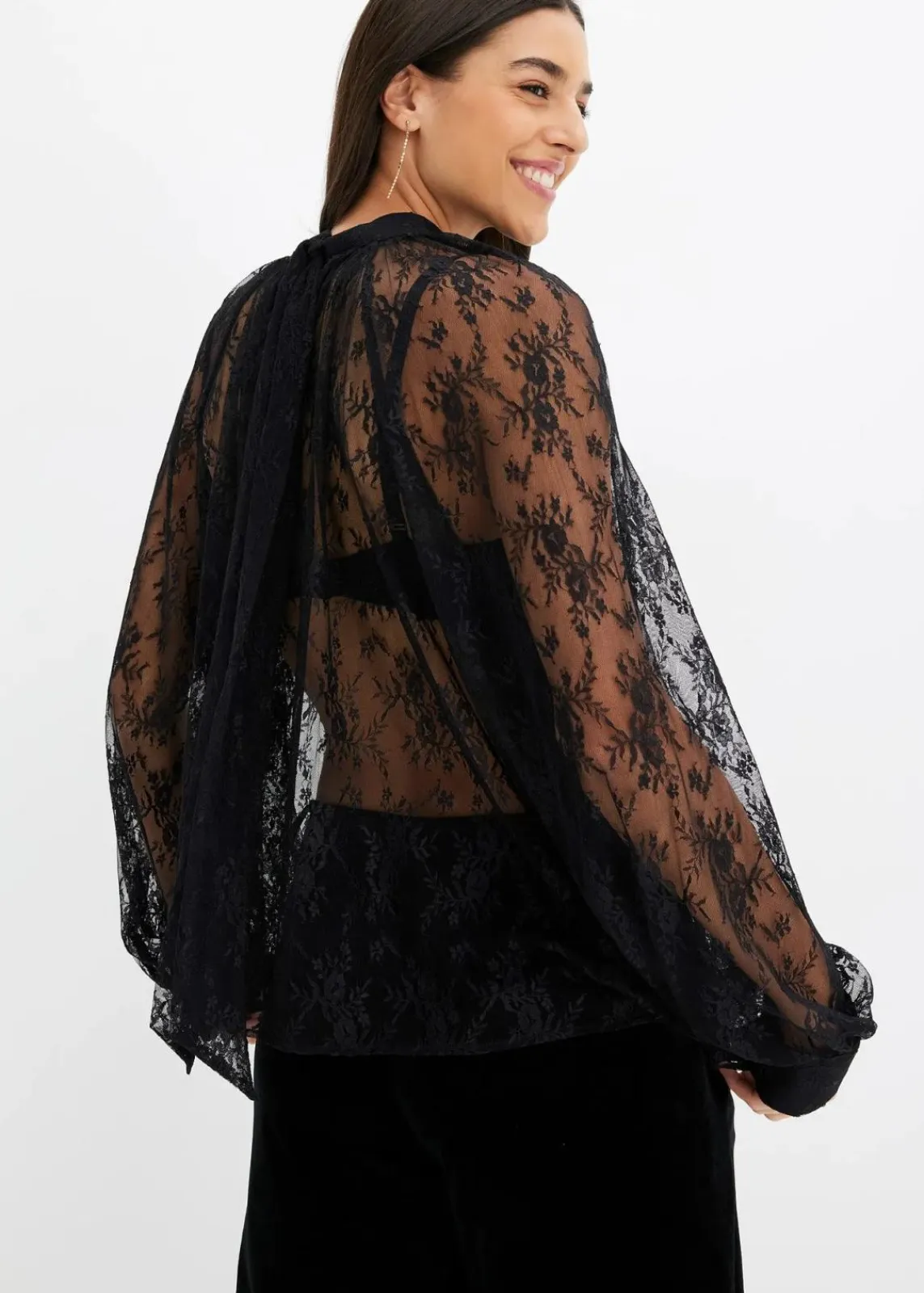 bonprix Bekleidung·Jacken & Mäntel|Blusen & Tuniken^Spitzenbluse mit leichter Transparenz schwarz