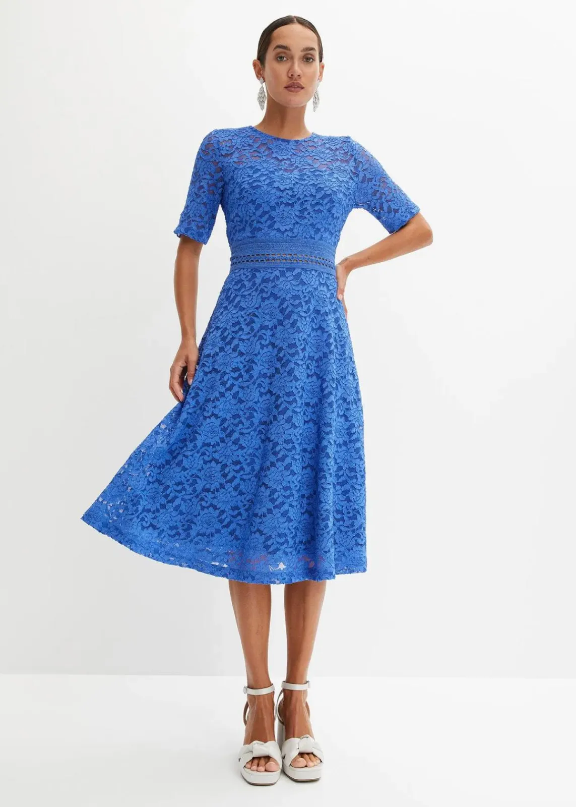 bonprix Bekleidung·Pullover & Strickjacken|Kleider^Spitzenkleid mit Häkeleinsatz blau