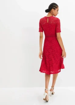 bonprix Bekleidung·Pullover & Strickjacken|Kleider^Spitzenkleid mit Häkeleinsatz magenta