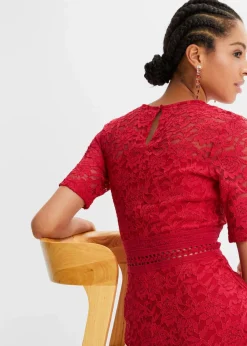 bonprix Bekleidung·Pullover & Strickjacken|Kleider^Spitzenkleid mit Häkeleinsatz magenta