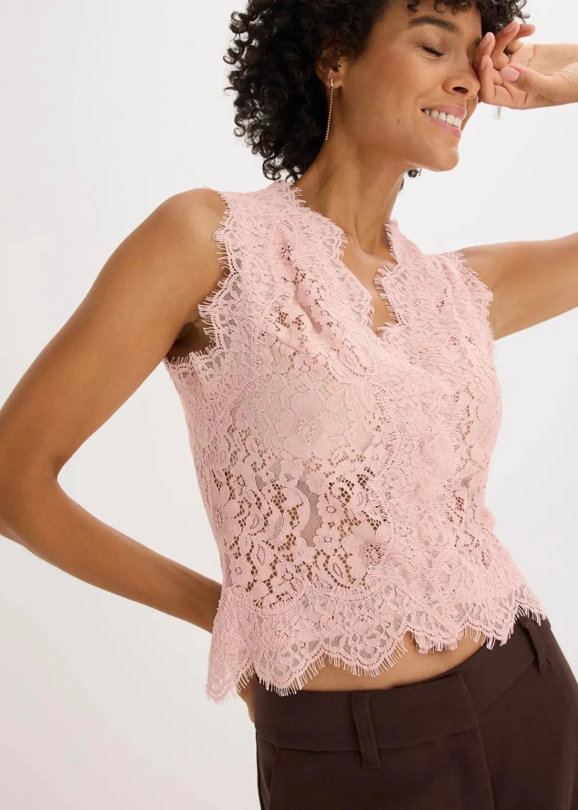 bonprix Jacken & Mäntel|Bekleidung·Hosen^Spitzenweste vintagerosa