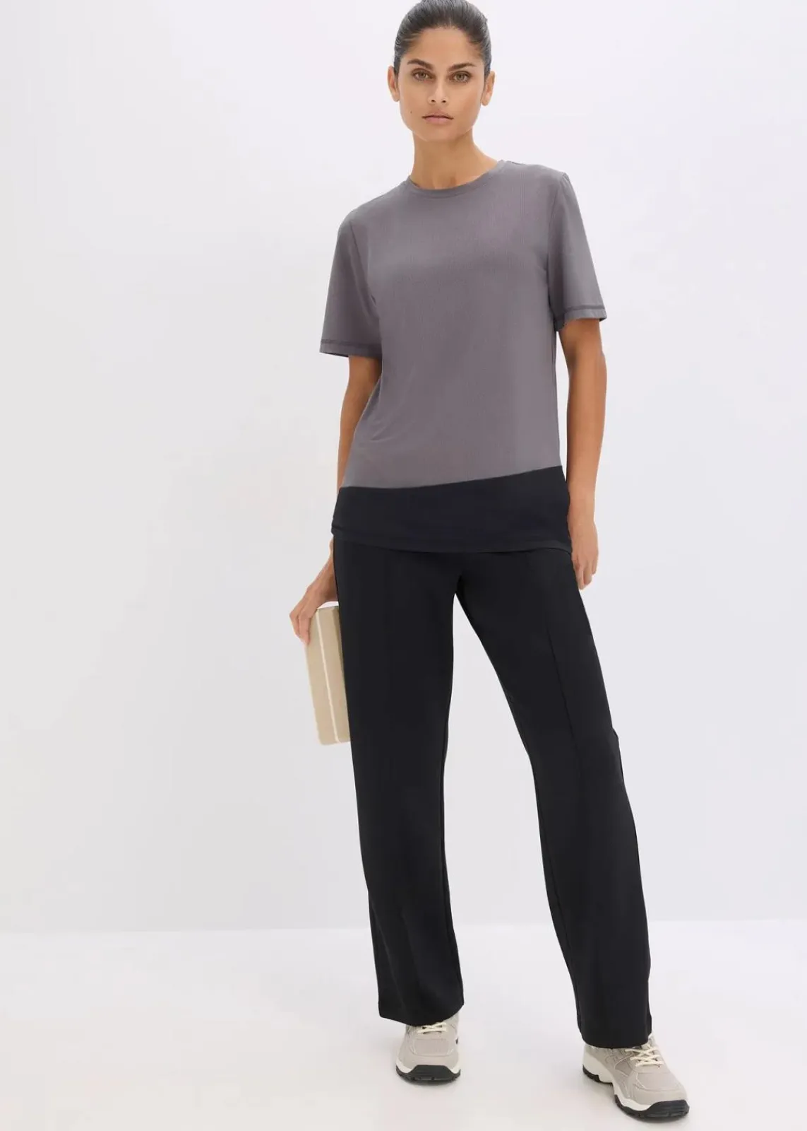 bonprix Shirts & Tops|Sportbekleidung^Sport-Shirt mit Strukturoptik granitgrau/schwarz