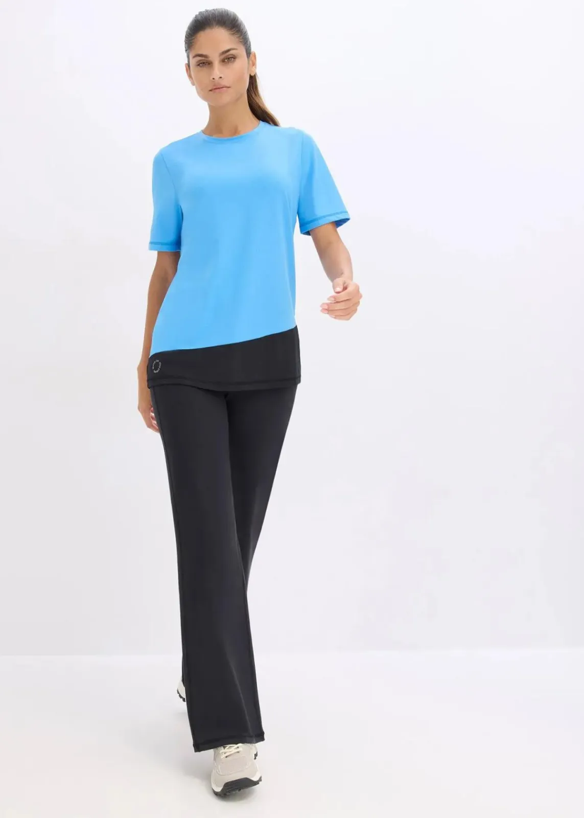 bonprix Shirts & Tops|Sportbekleidung^Sport-Shirt mit Strukturoptik brilliantblau/schwarz