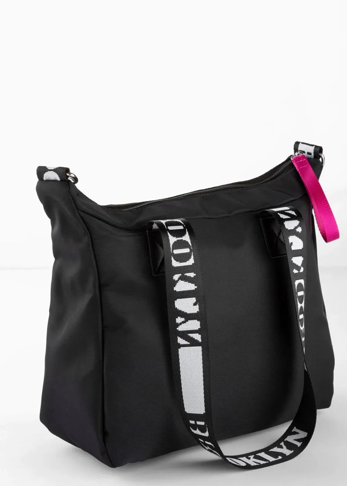 bonprix Taschen^Sporttasche mit Kontrastdetails schwarz