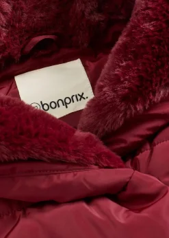 bonprix Jacken & Mäntel|Nachhaltigere Materialien^Steppjacke mit Fellimitatbesatz rubinrot