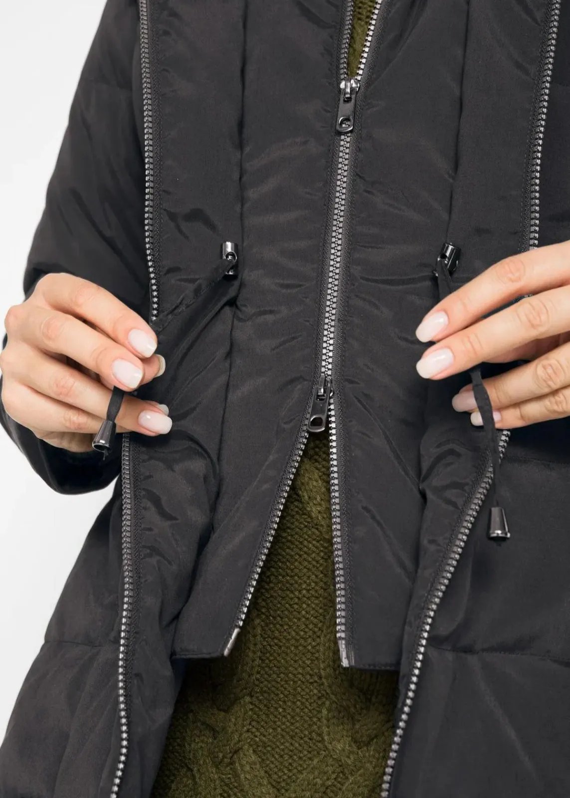bonprix Bekleidung·Hosen|Jacken & Mäntel^Steppjacke mit Kapuze, gefüttert schwarz