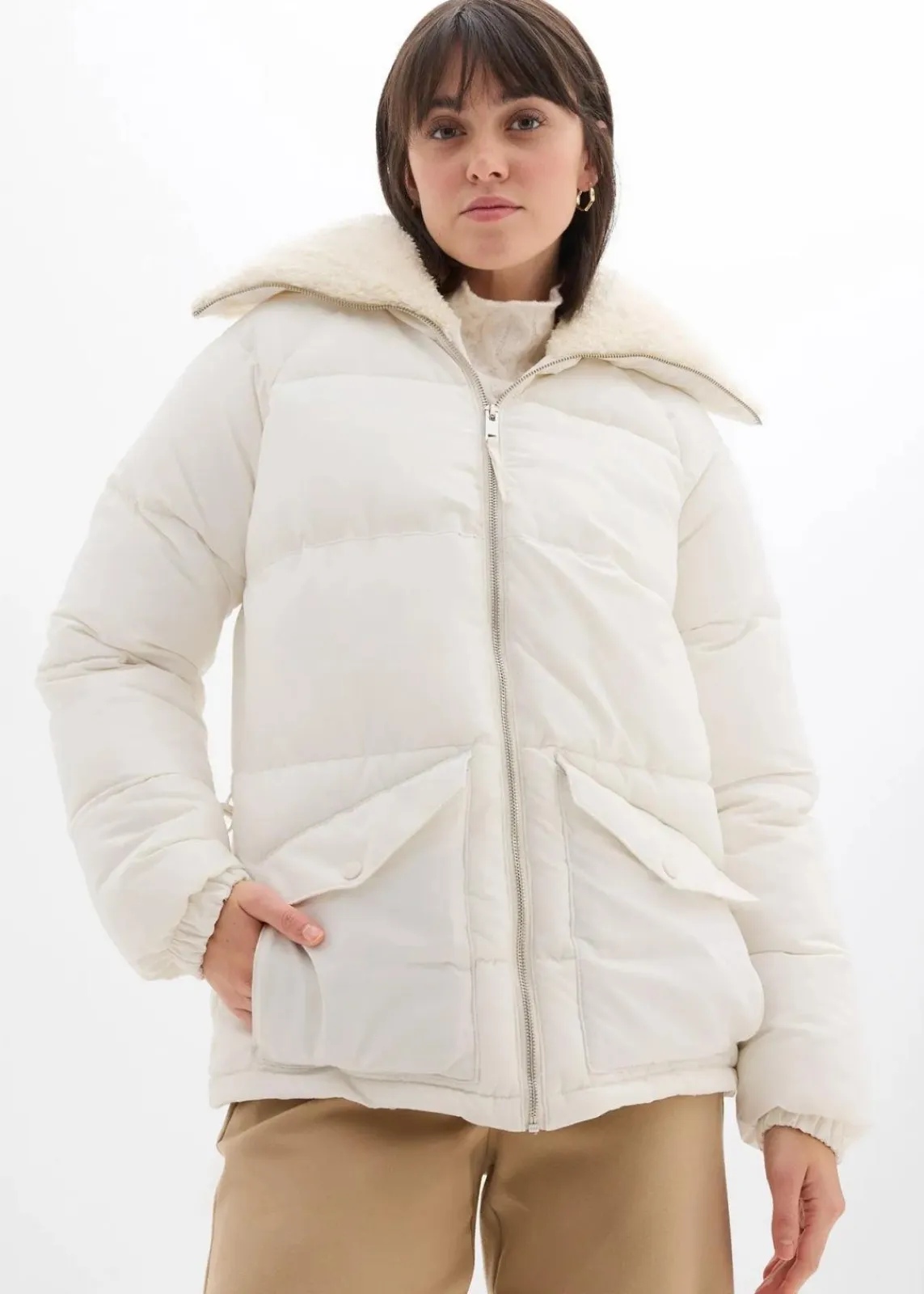 bonprix Jacken & Mäntel|Bekleidung·Hosen^Steppjacke mit Teddykragen perlweiß