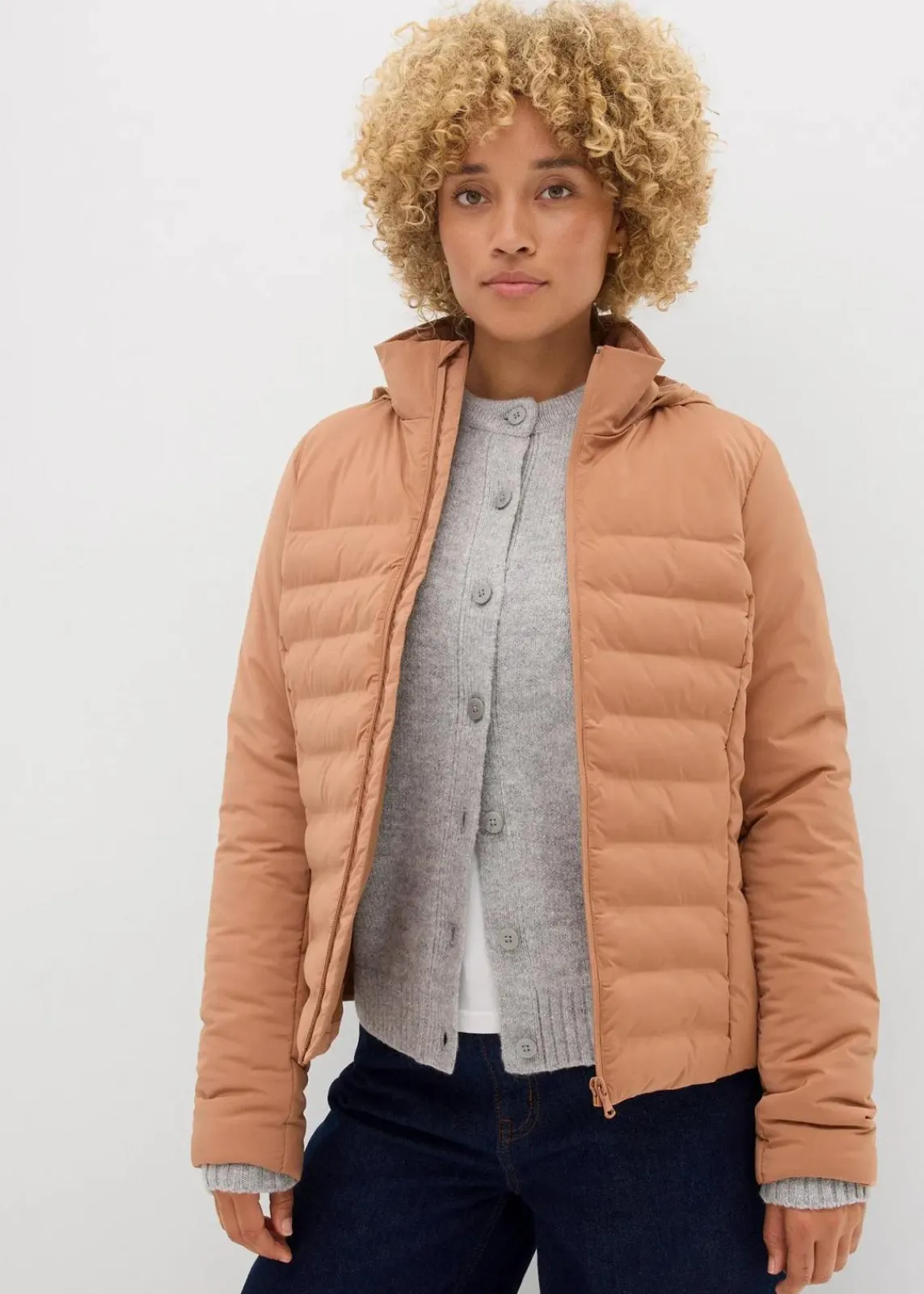 bonprix Bekleidung·Hosen|Jacken & Mäntel^Steppjacke, ultra leichtes Daunenimitat braun
