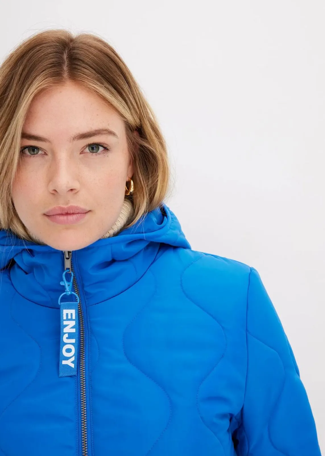 bonprix Jacken & Mäntel|Nachhaltigere Materialien^Steppmantel aus recyceltem Polyester azurblau