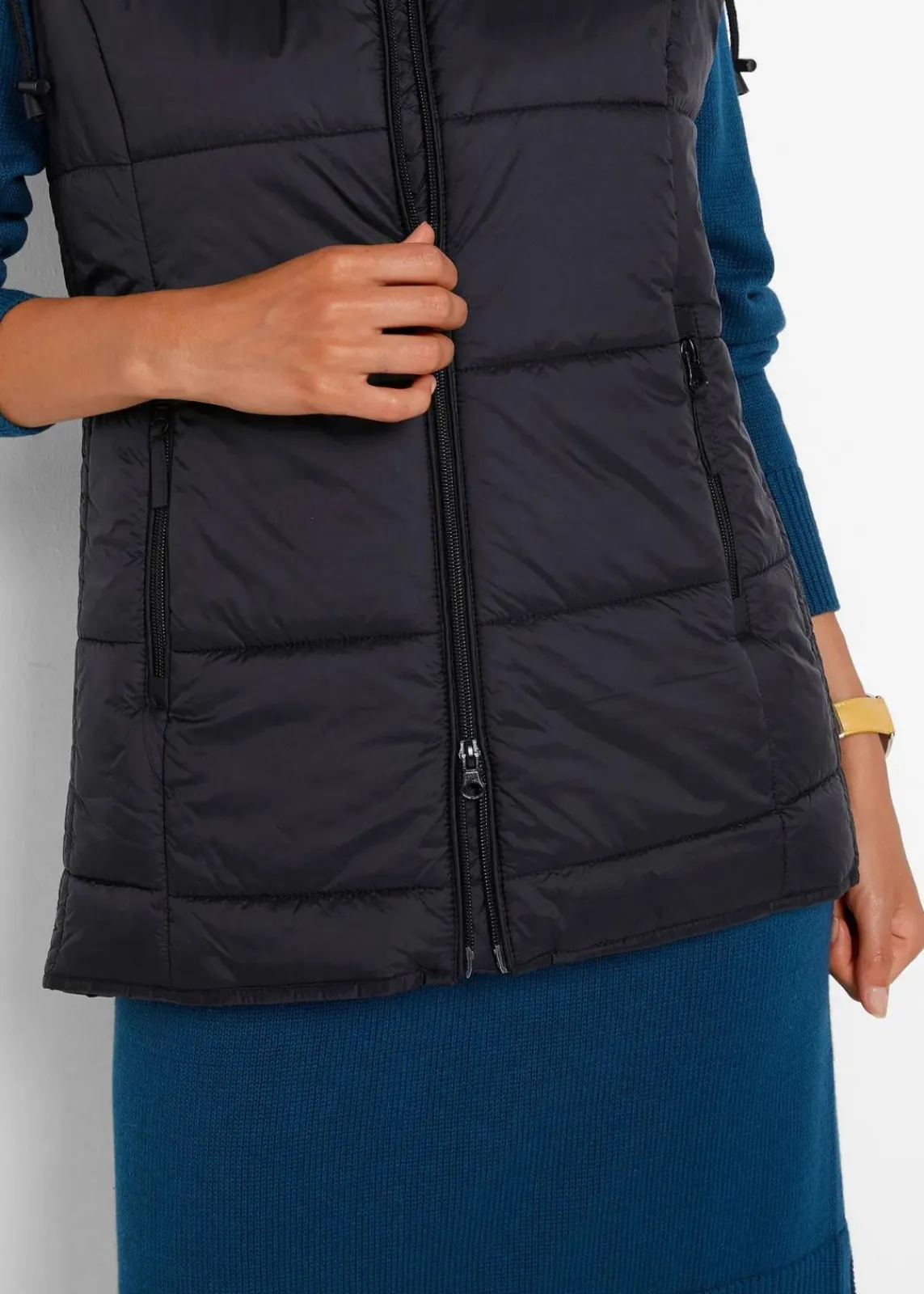 bonprix Jacken & Mäntel|Bekleidung·Hosen^Steppweste mit abnehmbarer Kapuze schwarz