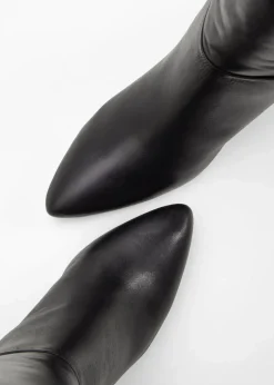 bonprix Stiefel|Nachhaltigere Materialien^Stiefel aus Leder schwarz