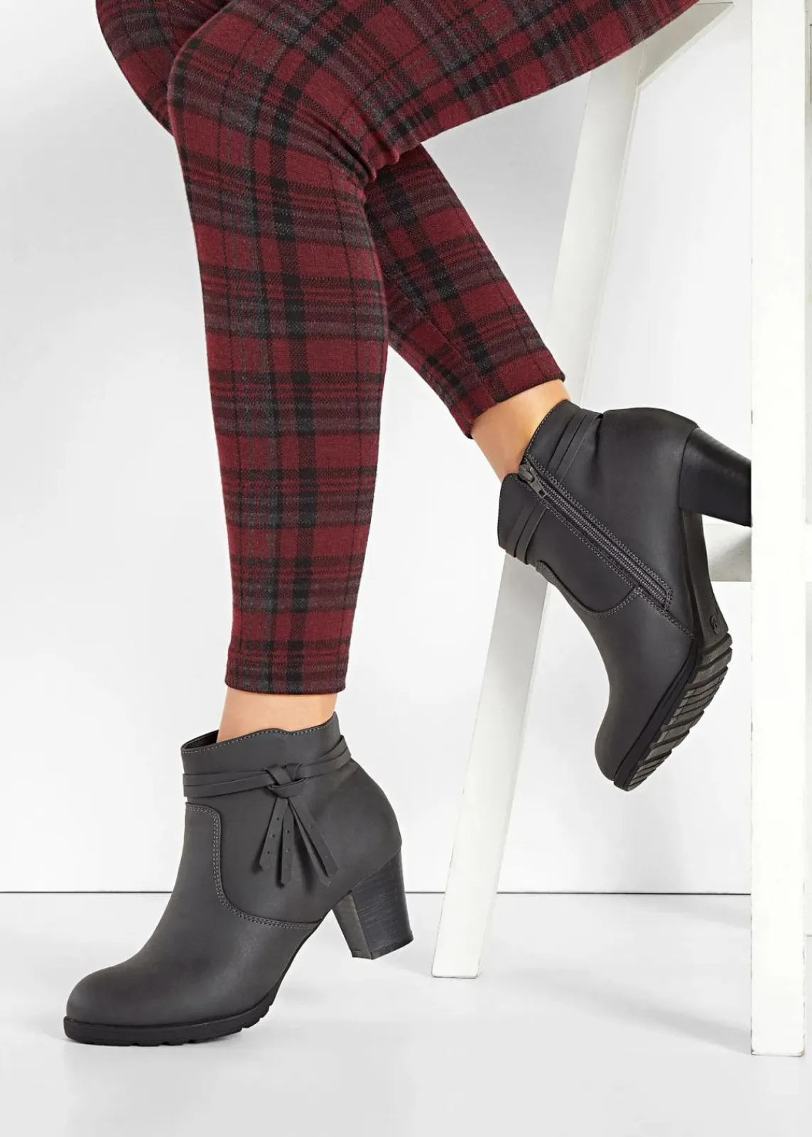 bonprix Komfortschuhe|Stiefeletten^Stiefeletten anthrazit