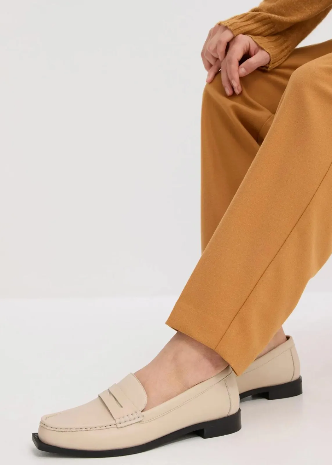 bonprix Hosen|Bekleidung·Kleider^Stoffhose im Barrelfit haselnuss