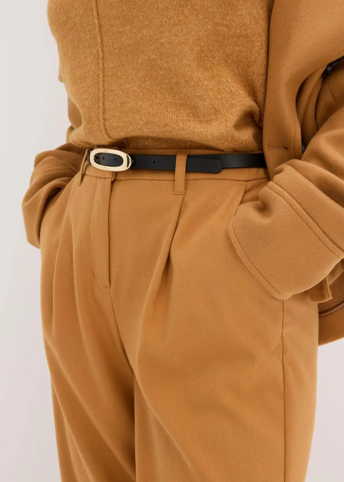bonprix Hosen|Bekleidung·Kleider^Stoffhose im Barrelfit haselnuss