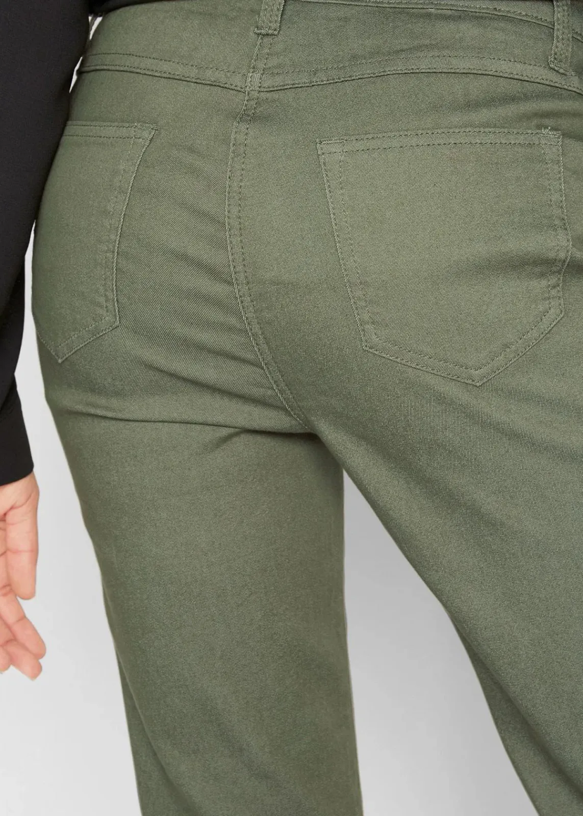 bonprix Hosen|Bekleidung·Kleider^Straight Jeans, Mid Waist, Bequembund oliv