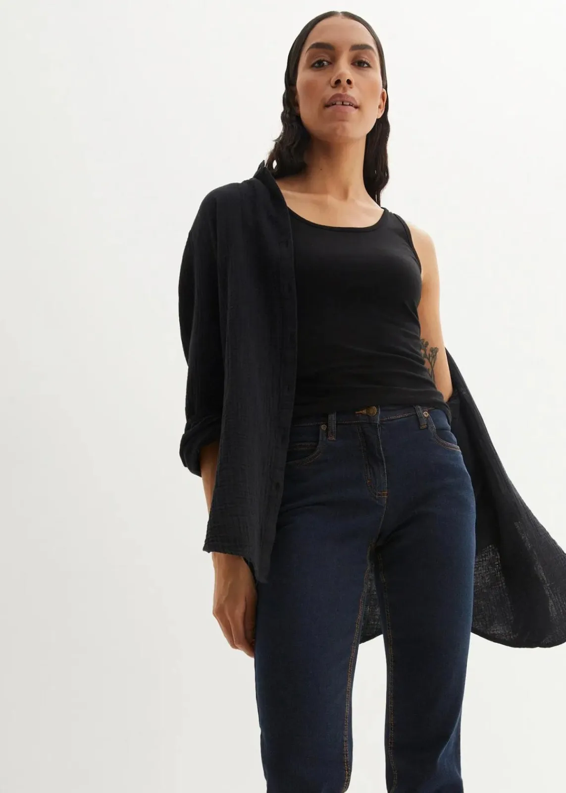 bonprix Kurzgrößen|Bekleidung·Shirts & Tops^Straight Jeans Mid Waist, Stretch dunkelblau