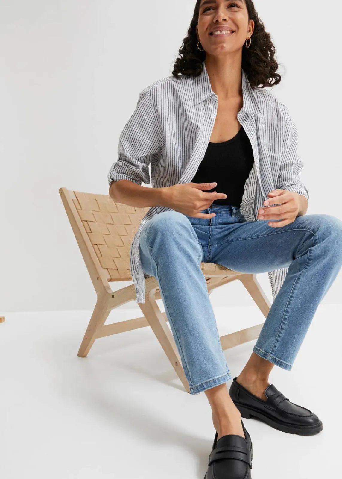 bonprix Bekleidung·Shirts & Tops|Jeans^Straight Jeans Mid Waist, Stretch hellblau used