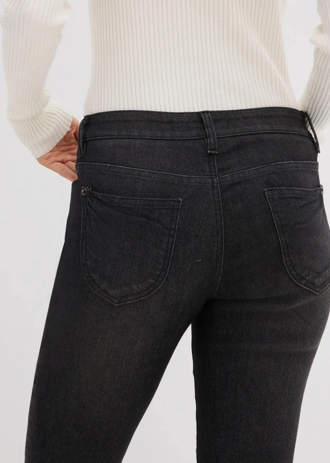 bonprix Jeans|Kurzgrößen^Straight Jeans Mid Waist, Stretch schwarz denim