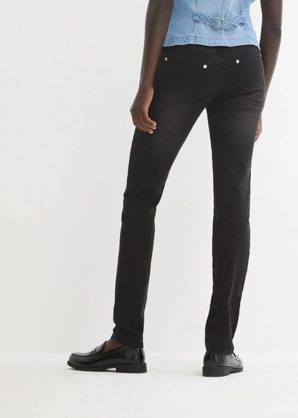 bonprix Jeans|Kurzgrößen^Straight-Jeans Mid Waist, Super Stretch mit Bequembund black stone